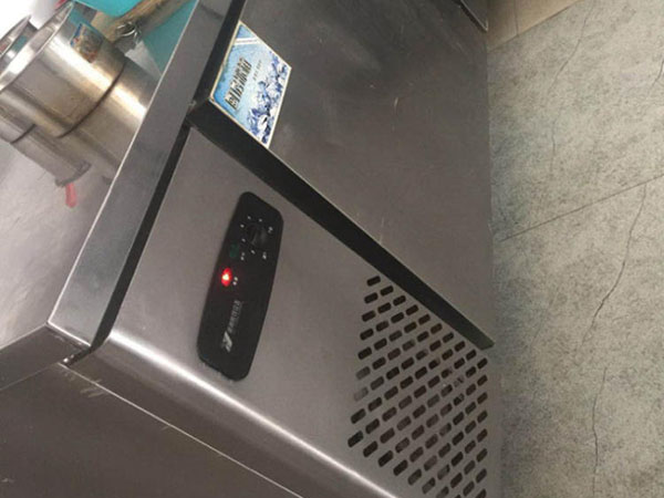 制冰机厂家分享保养制冰机的12个要点